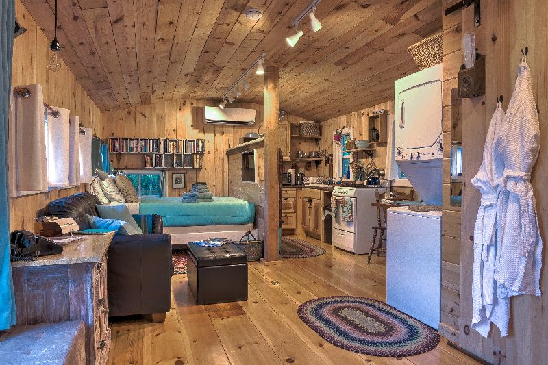 WayStation - GORGEOUS SMALL COTTAGE in Westminster, VT - Photo 6