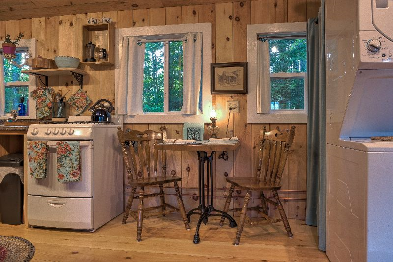 WayStation - GORGEOUS SMALL COTTAGE in Westminster, VT - Photo 10
