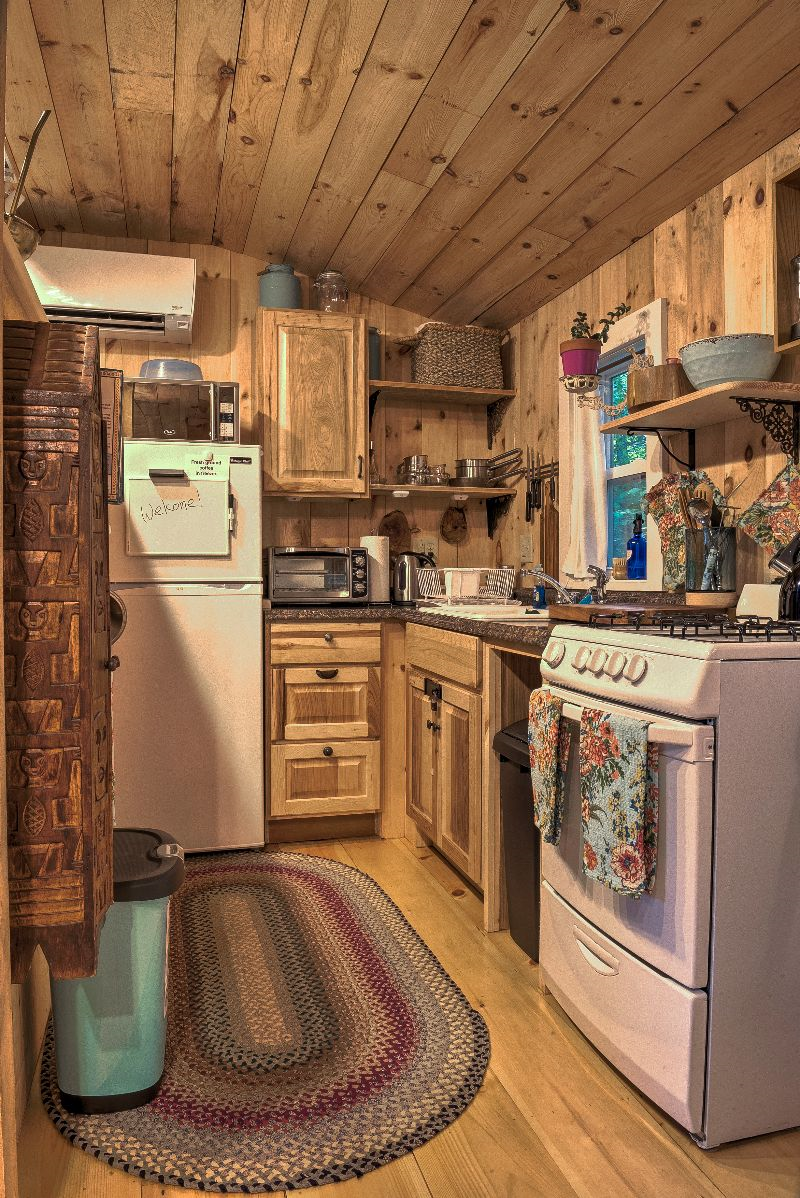 WayStation - GORGEOUS SMALL COTTAGE in Westminster, VT - Photo 12