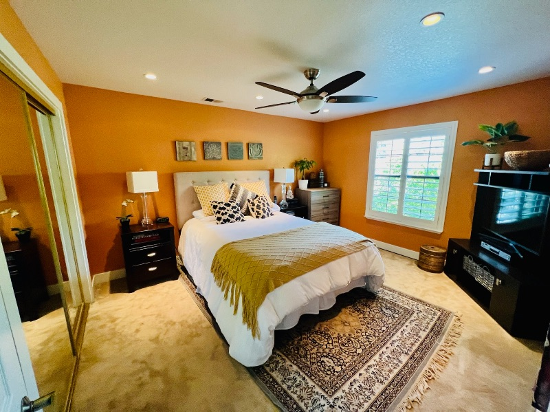 The Perfect Haven (Almaden Valley) - Furnished Room in Shared House - Photo 2