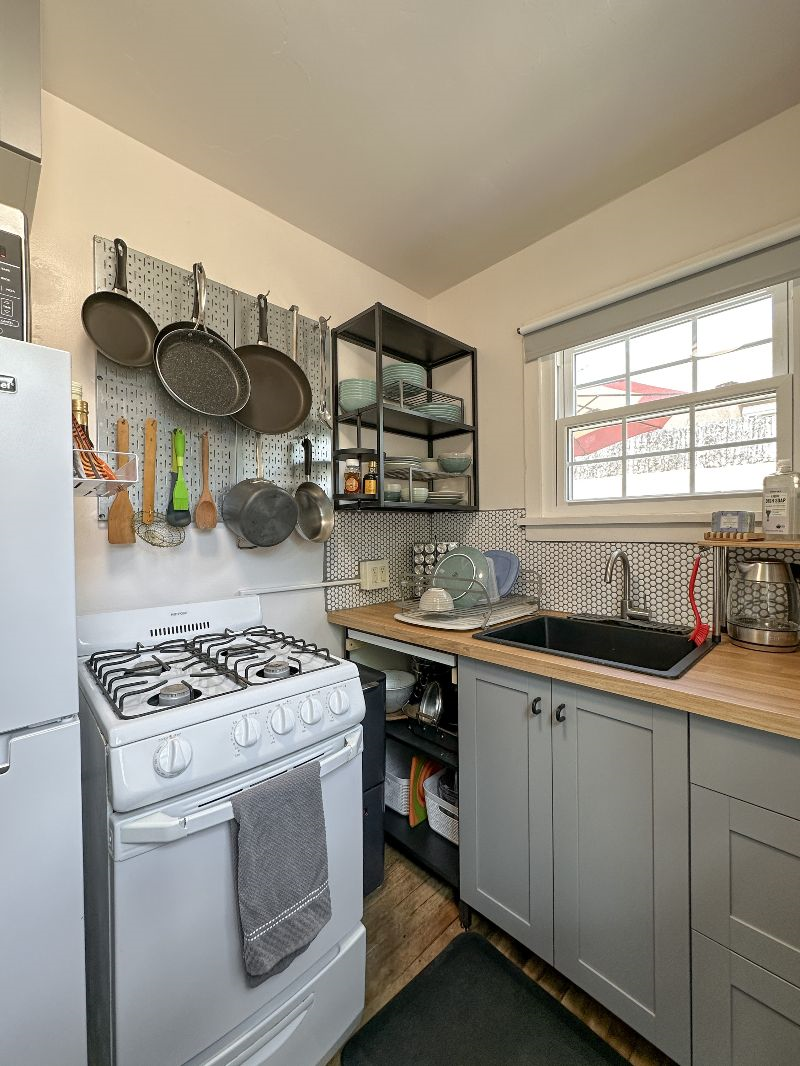 South Capitol Casita - Photo 6