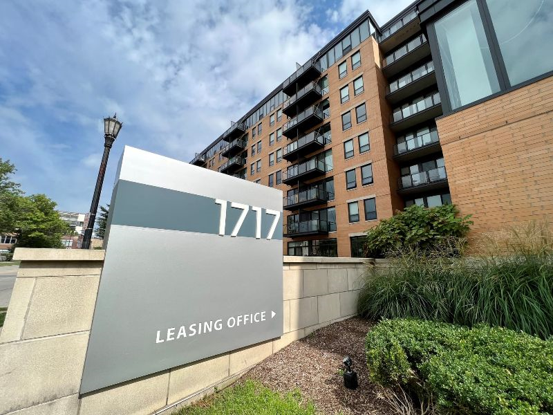 1717 Ridge Ave 401