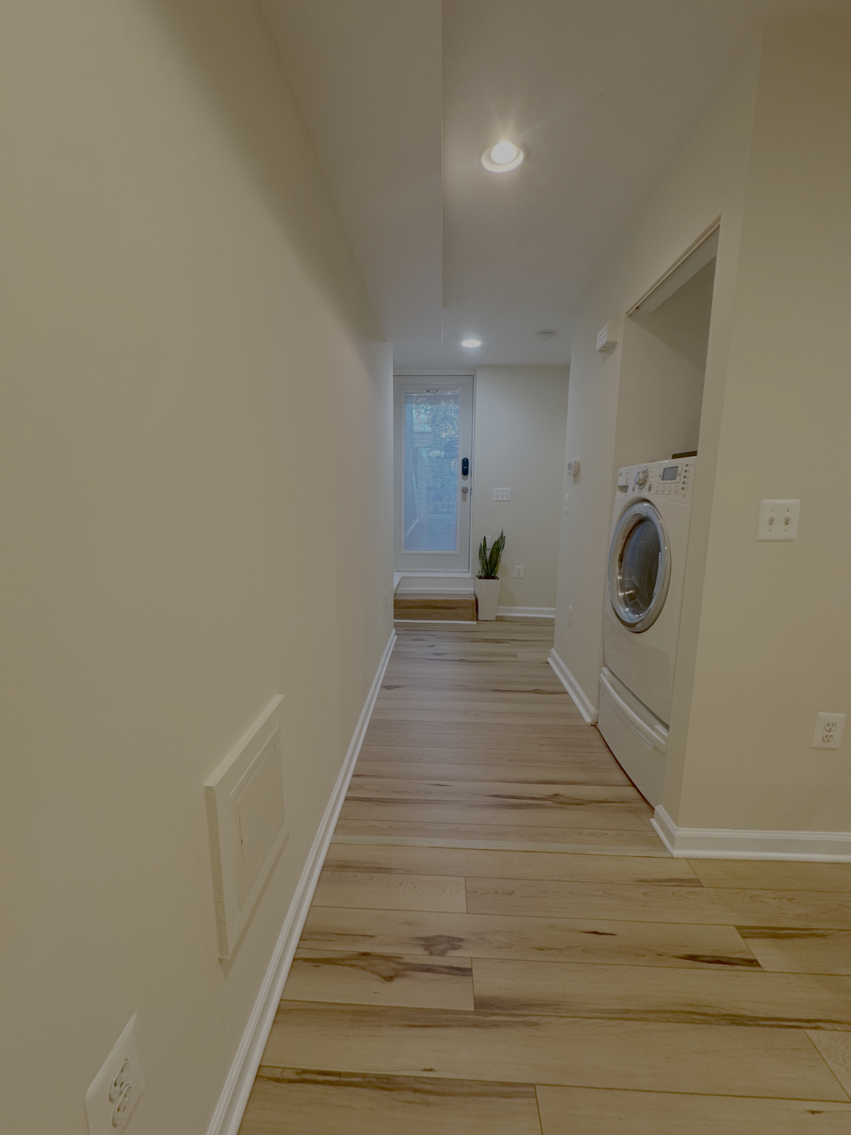 The Courtyard Suite / Medical District / MedStar / Children's / Howard Hospitals / Fire Pit & Pool T - Photo 8