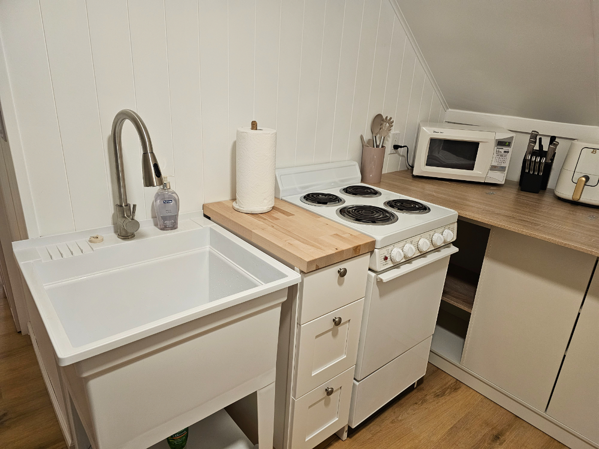 2 Bed Apartment in Safe Neighborhood - Photo 5