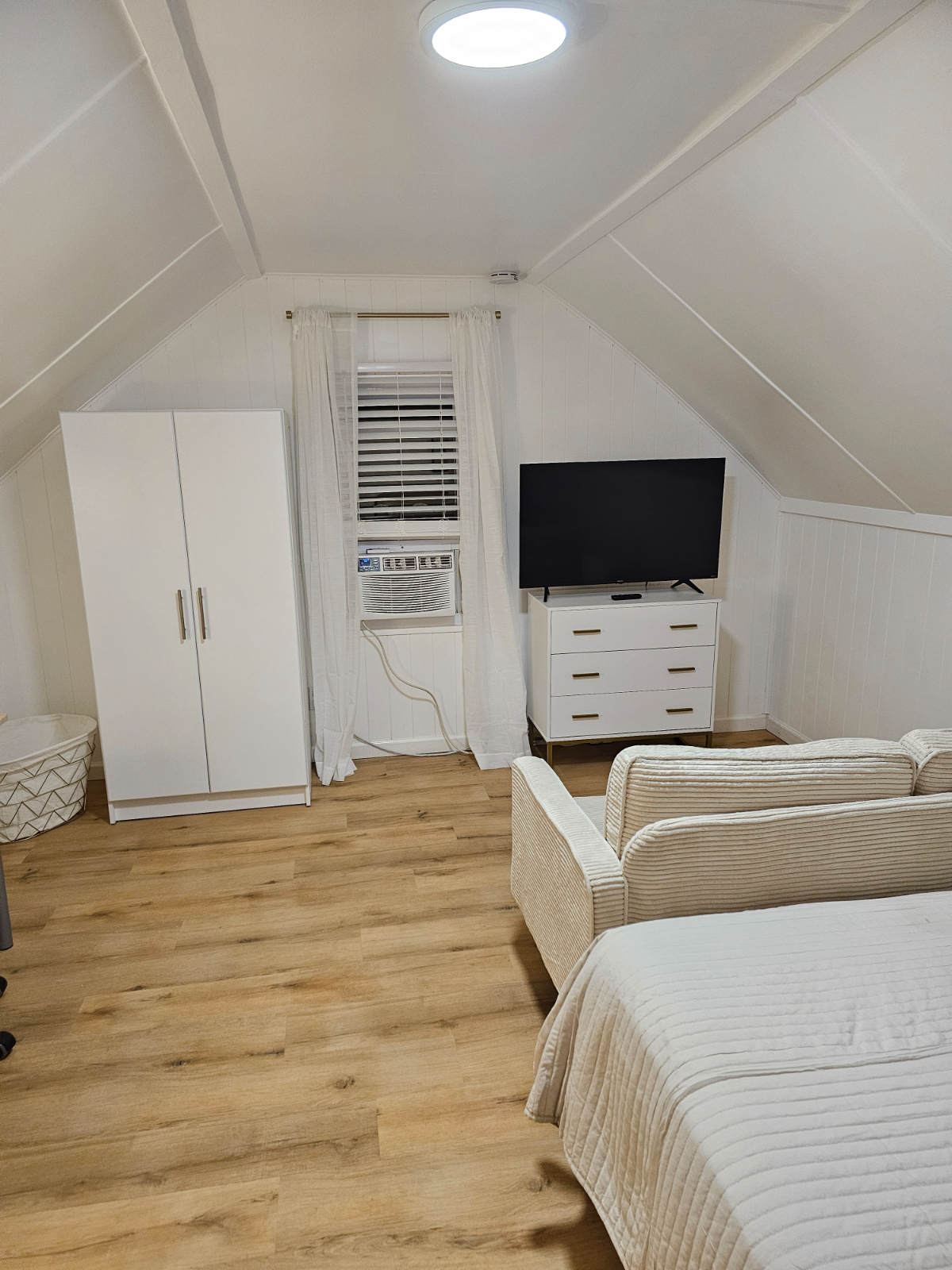 2 Bed Apartment in Safe Neighborhood - Photo 9