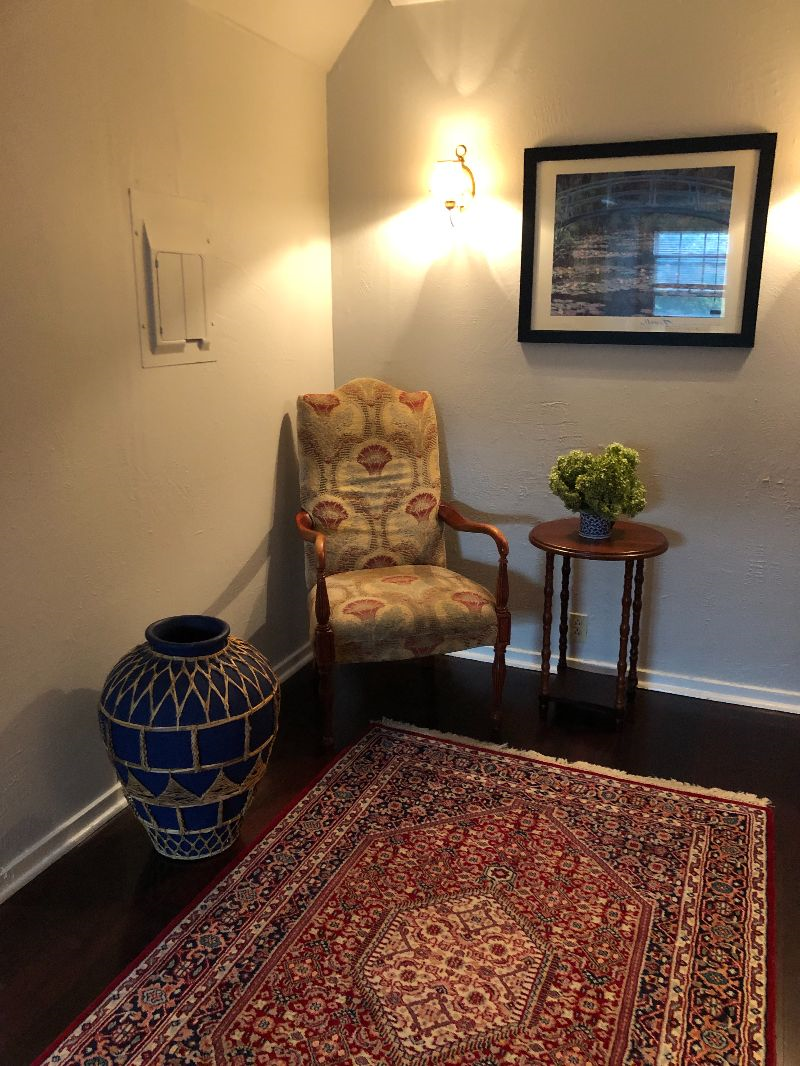 Entire 2Br 1 Ba Elmwood Village Apt with Private Patio - Photo 9