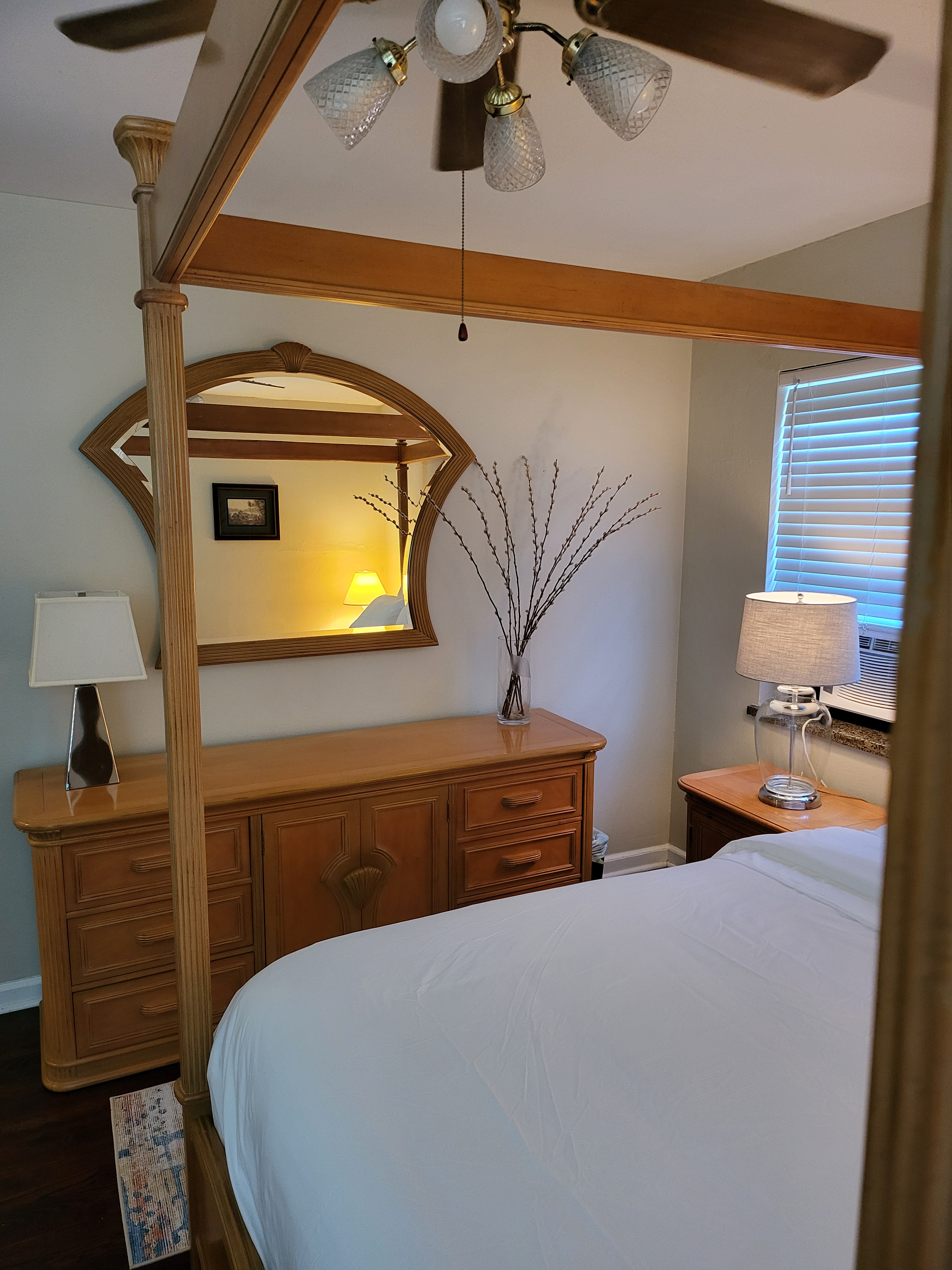 EASY WALK TO CAMC--PET FRIENDLY, LAUNDRY, OFF-STREET PARKING, GREAT NEIGHBORHOOD FOR WALKING AND BIK - Photo 5