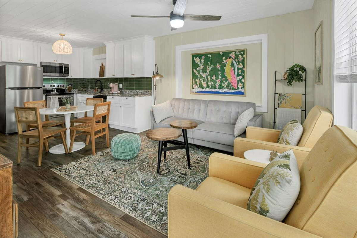 2BR Apartment Downtown Safety Harbor