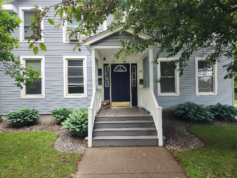 Nicely Remodeled 2 bed, 1 bath unit in quiet neighborhood and large yard - Photo 4
