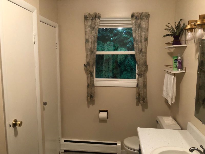 Two-bedroom main level apartment in raised ranch house; safe community only 2.7 miles from UVMMC - Photo 11