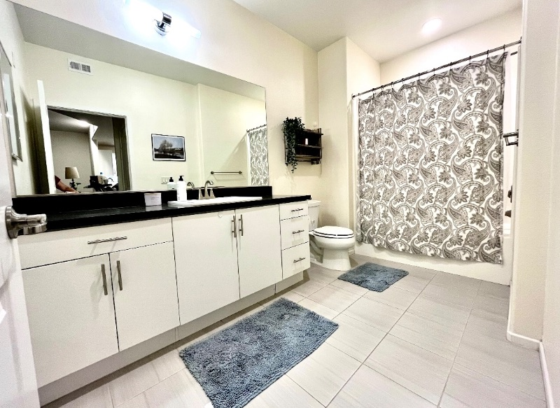 Luxury coastal rental, vast amenities, and ALL utilities included. - Photo 3