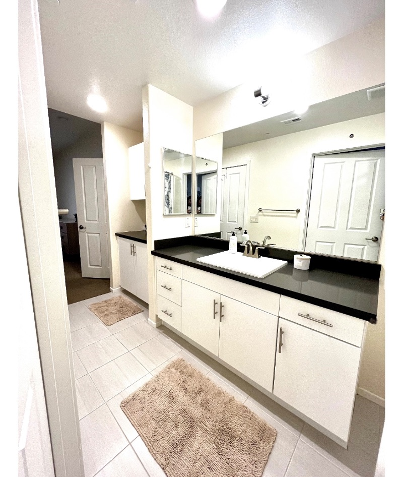 Luxury coastal rental, vast amenities, and ALL utilities included. - Photo 5