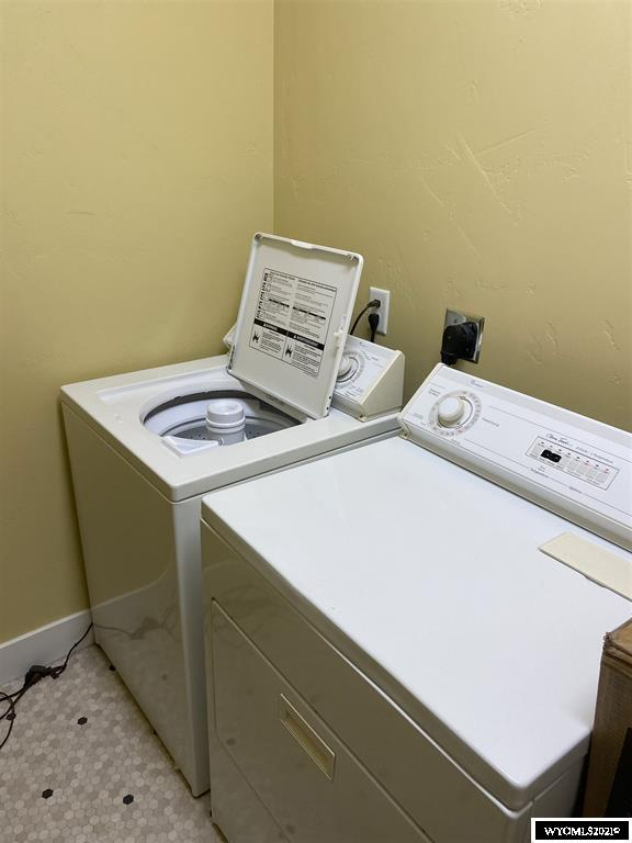 Large studio on the river, walking distance to the hospital - Photo 8