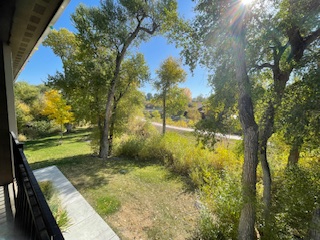 Large studio on the river, walking distance to the hospital - Photo 7