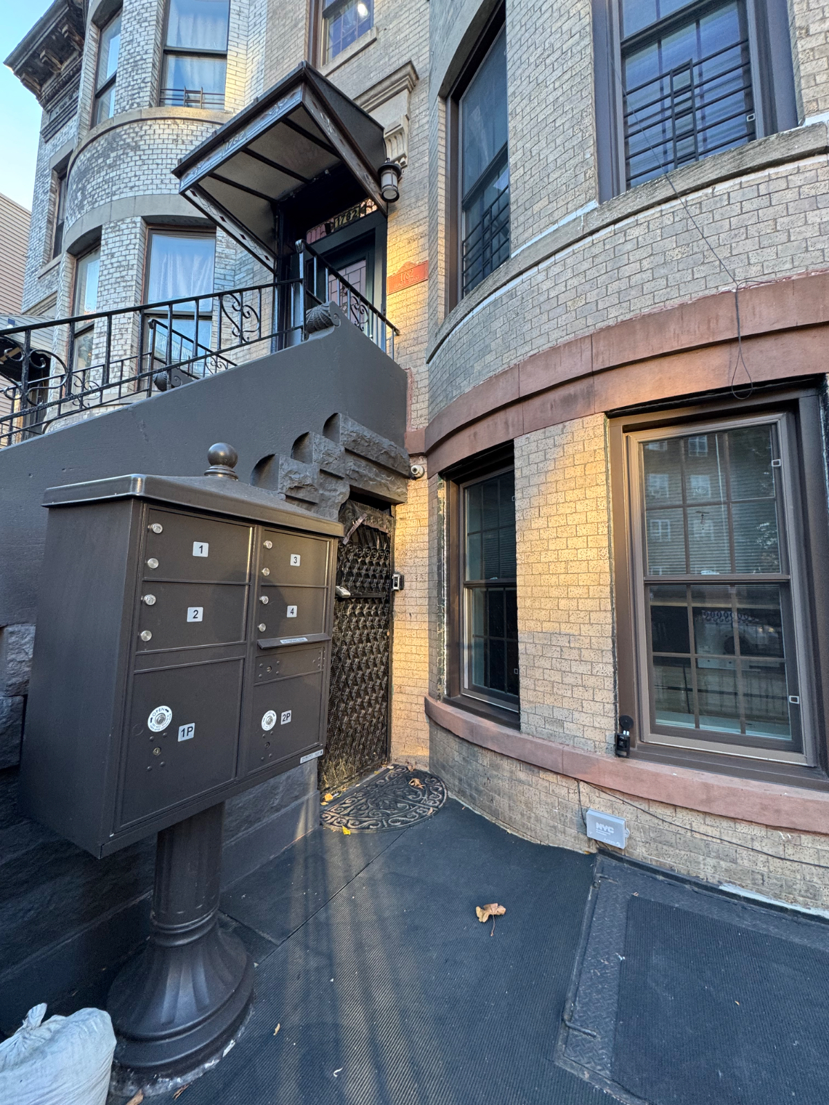 Modern and Bright Brooklyn 2 Bedrooms - Photo 4