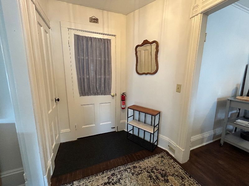 Fully Furnished Apartment - 1 Mile to UVMMC - Ideal for Traveling Professionals - Photo 12