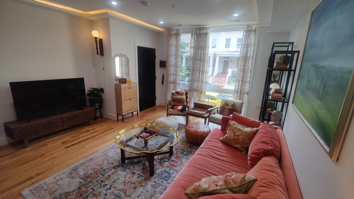 Condo in the DC near metro, Children's hospital, VA, and Howard hospital - Photo 2