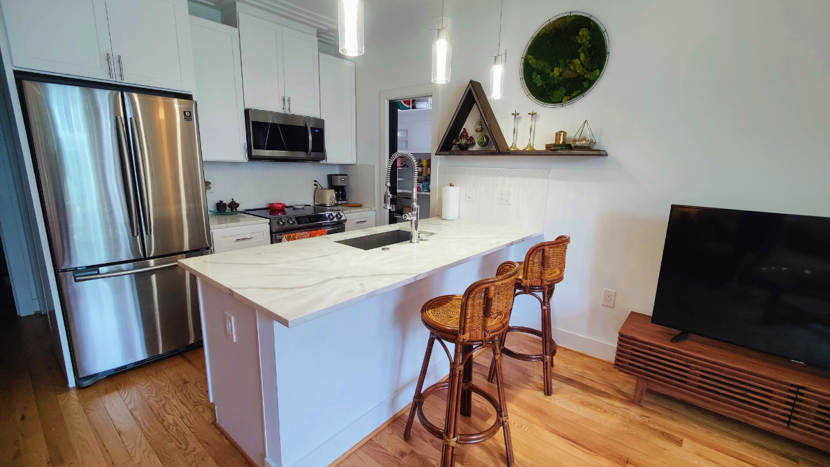 Condo in the DC near metro, Children's hospital, VA, and Howard hospital - Photo 3