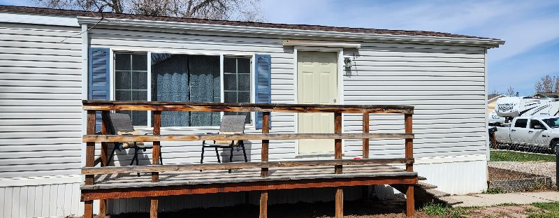 2 Bedroom 1 bathroom Home Walking Distance to local businesses - Photo 1