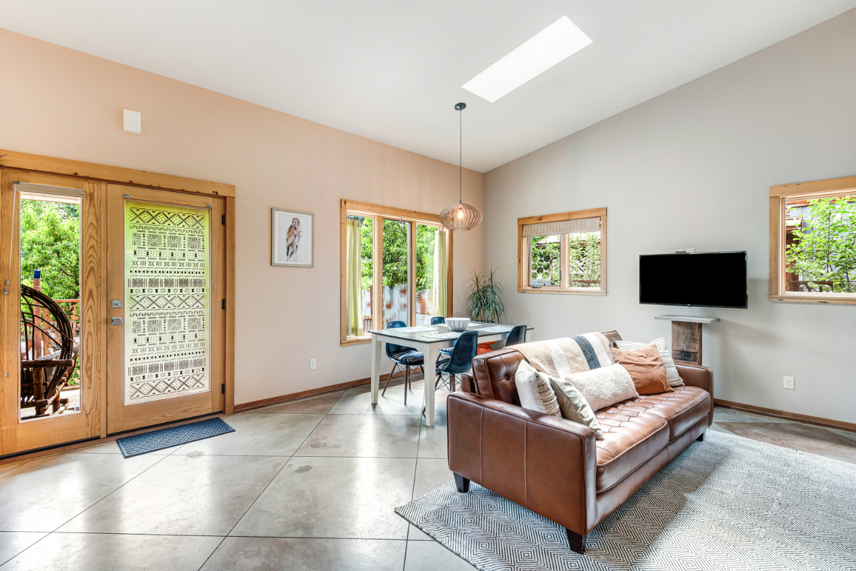 Custom Built Home in the Best Neighborhood in Bend - Photo 4