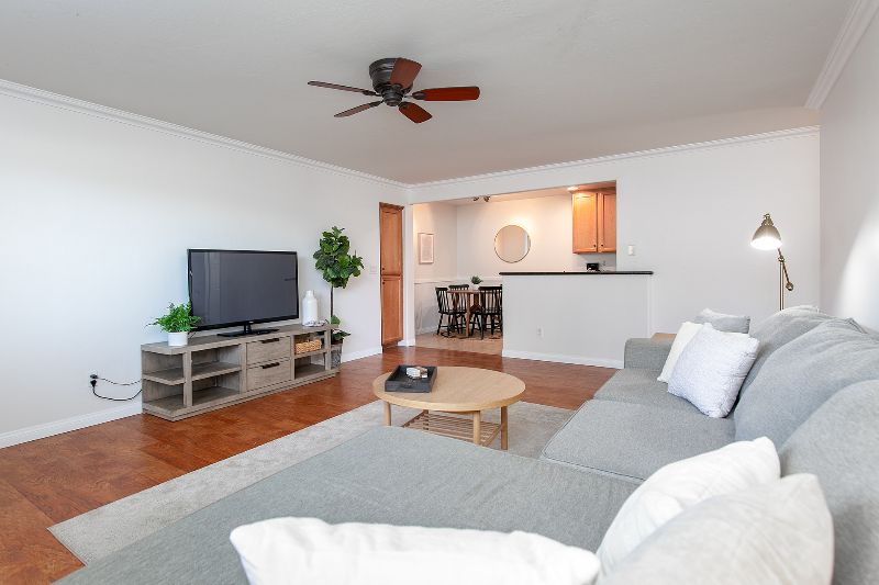2B/2B Fully Furnished Condo in Pacific Beach (3.5 blocks from the boardwalk) - Photo 4