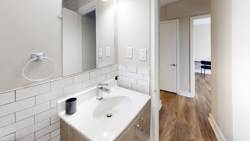 B-334 Beautiful 2bd/1bth Fully Furnished Apartment