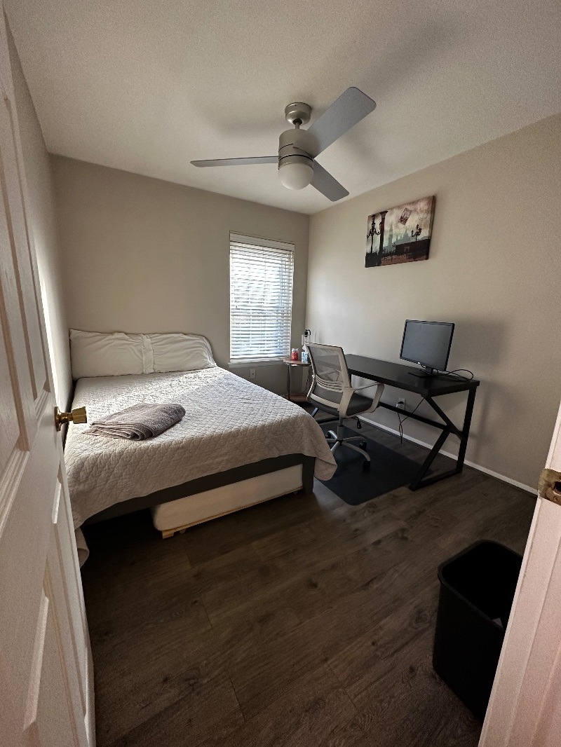Furnished Unit Near UVA Hospital - Photo 6