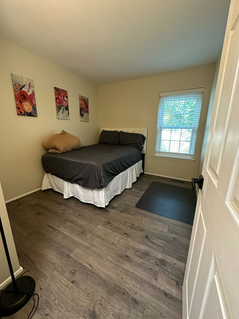 Furnished Unit Near UVA Hospital - Photo 7