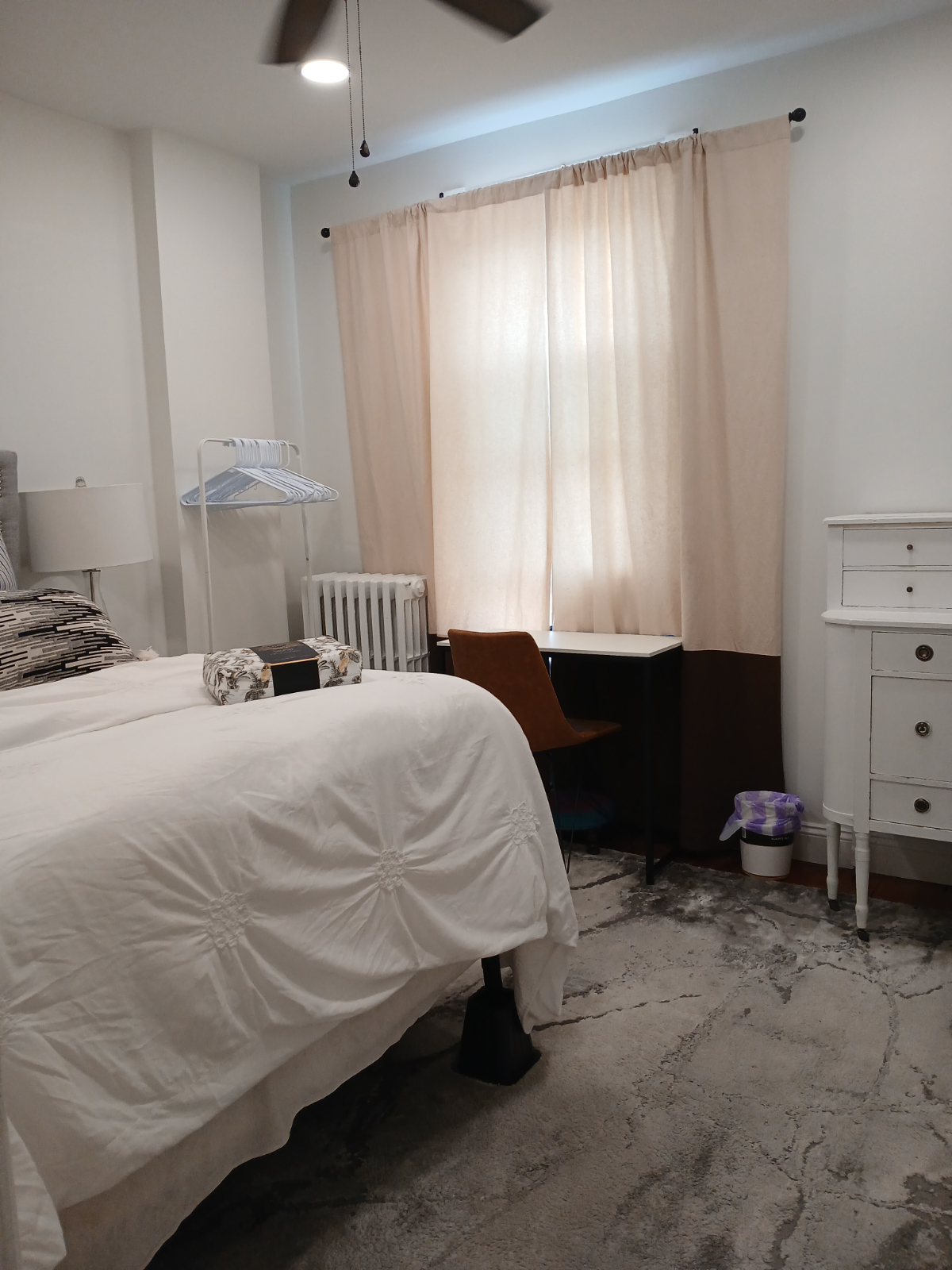 Cozy, comfortable 1 bedroom with shared bath in lovely Petworth home - Photo 4