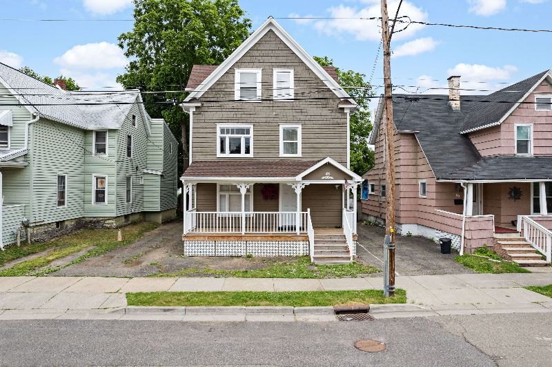 Housing for Traveling Nurses - 45 Cherry Street - Photo 3