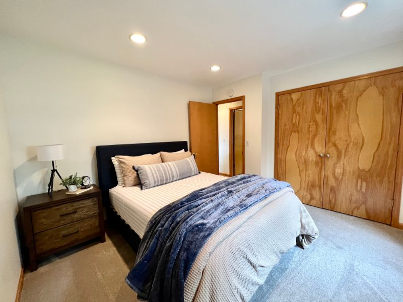 Liverpool Furnished Rental 3 Bed, 2 Bath - Vibrant Neighborhood, Near Attractions and Amenities - Photo 1