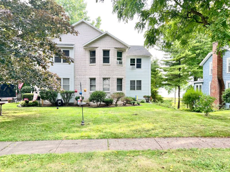 Liverpool Furnished Rental 4 Bed, 3 Bath - Vibrant Neighborhood, Near Attractions and Amenities - Photo 2