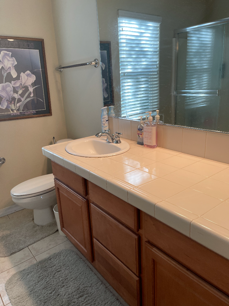 Private room for rent in Bend -only excepting Medical professionals - Photo 2