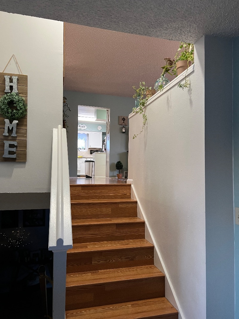 Home Away from Home - Large two bedroom w/large closets - Photo 5