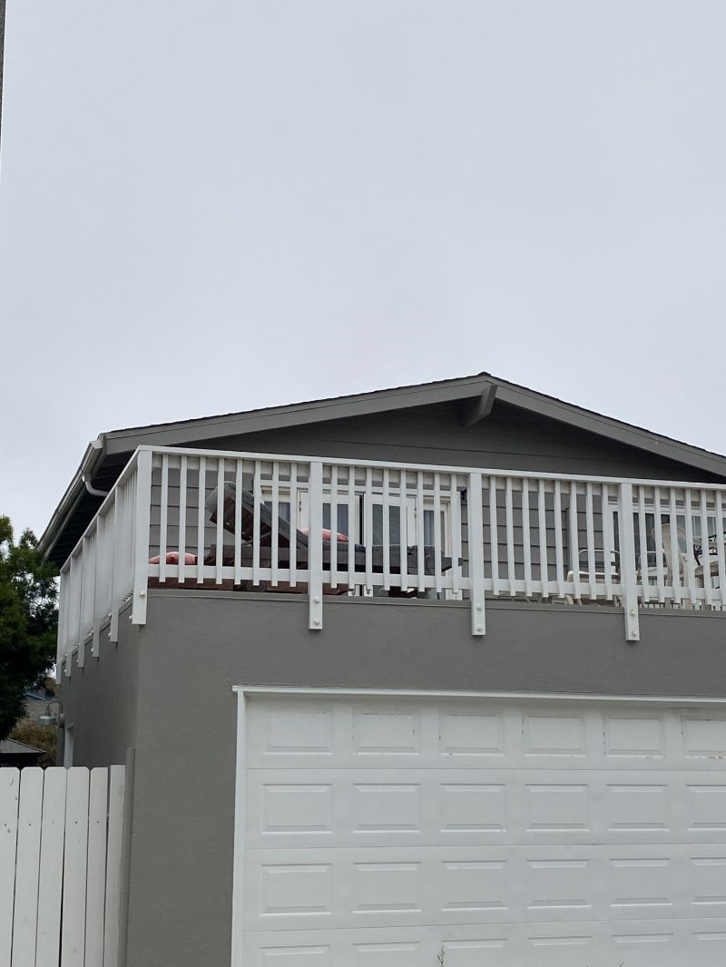 VENTURA ROOM, STEPS FROM BEACH, FEMALE IN MEDICAL POSITION - Photo 6