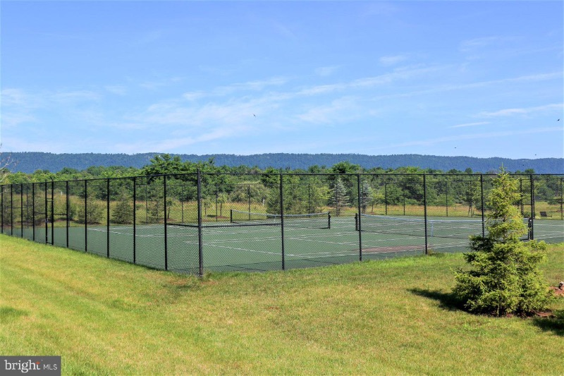 Upscale quiet and safe home - Photo 7