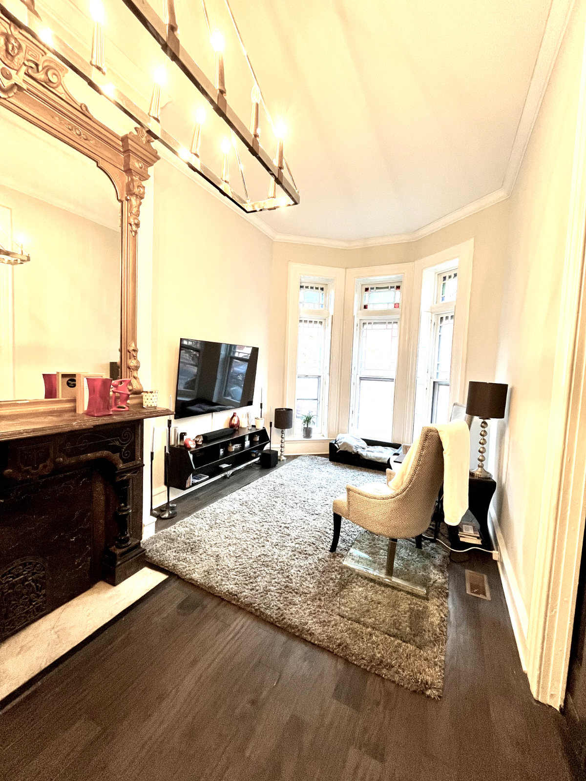 The White Room - Photo 9