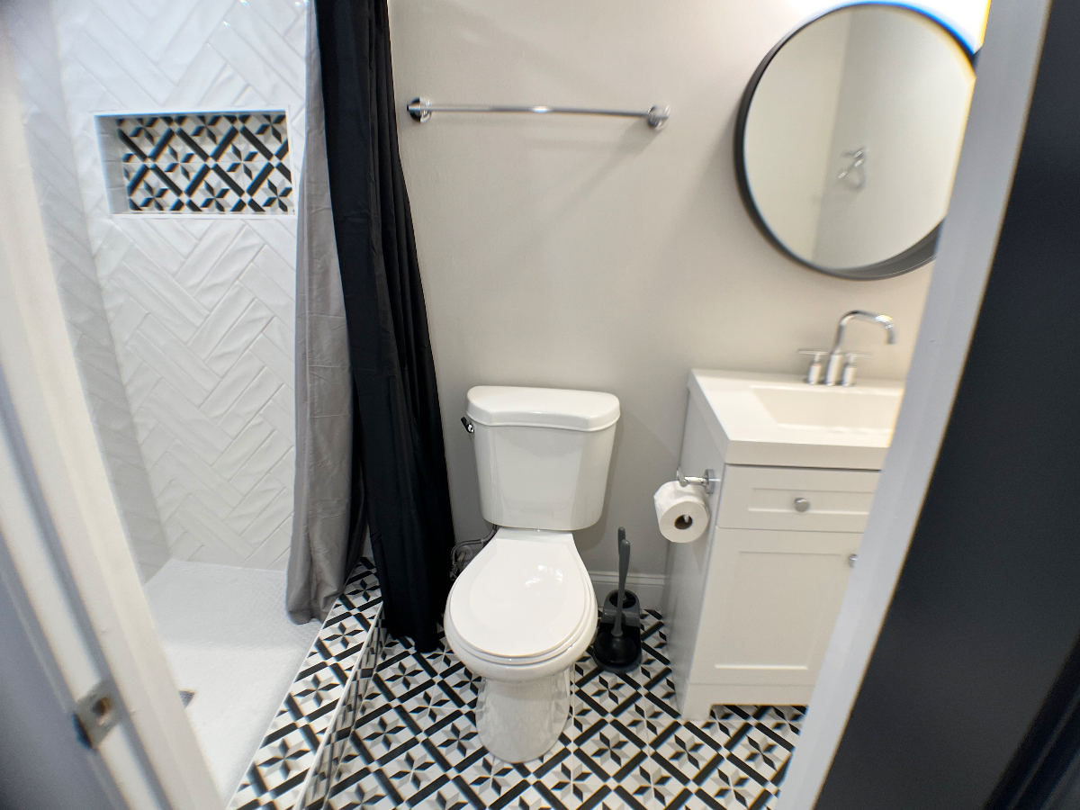 The White Room - Photo 5