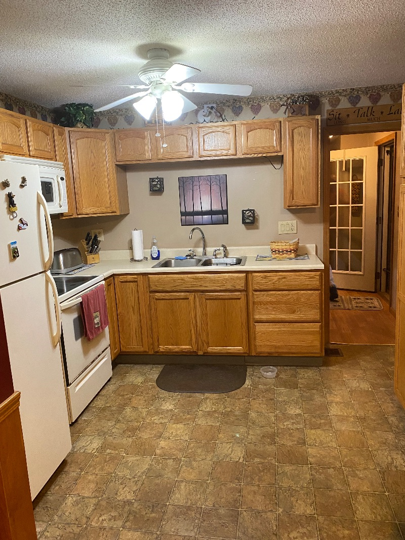 Townhome Located on Quiet Street in Mineville - Photo 3