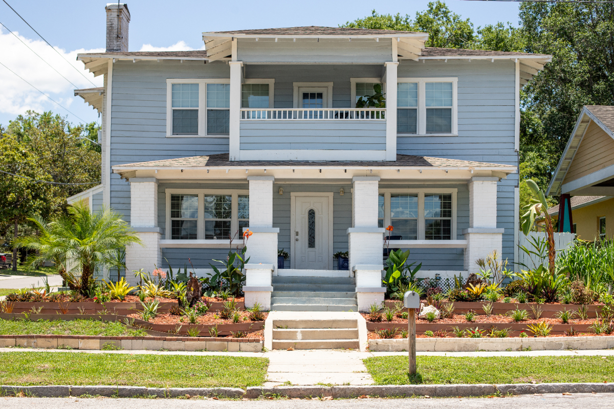 Tampa Queen Beds, Free Parking