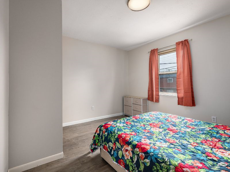 Cozy Apartment in Nitro - Photo 10