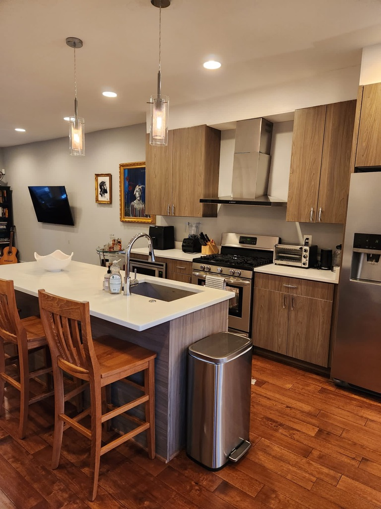 Young Professional Modern Housing in Capital Hill - Photo 5