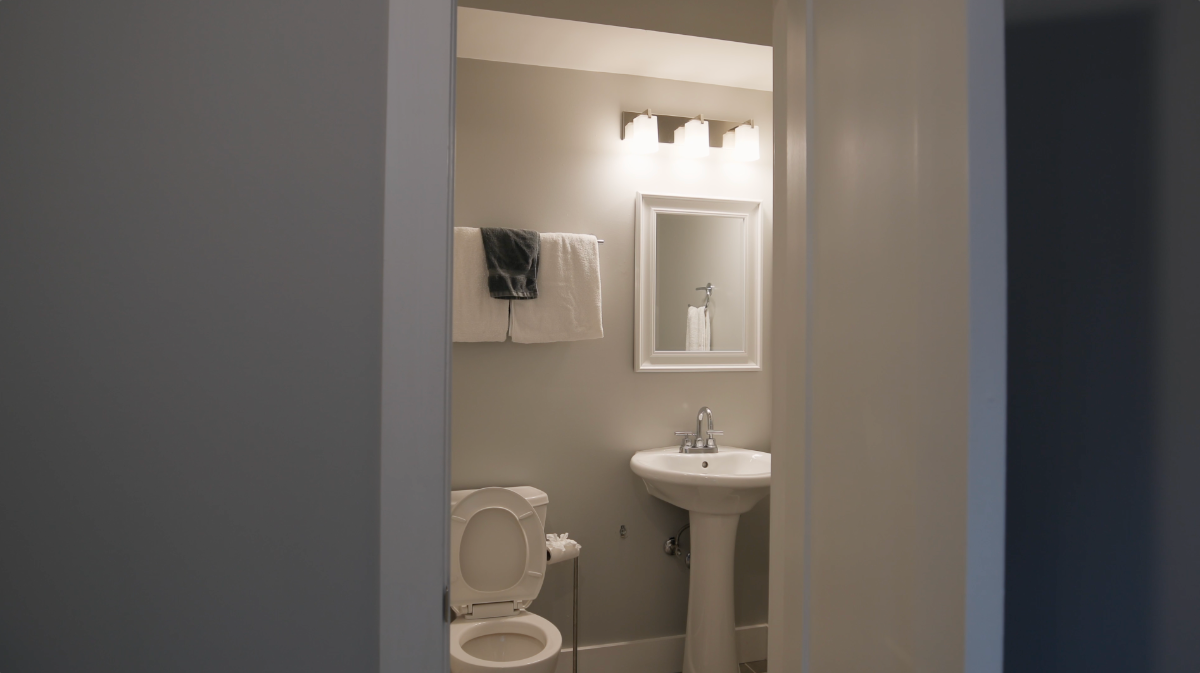 Young Professional Modern Housing in Capital Hill - Photo 12
