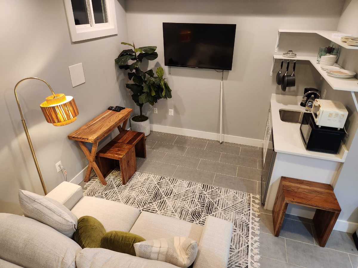 Young Professional Modern Housing in Capital Hill - Photo 7
