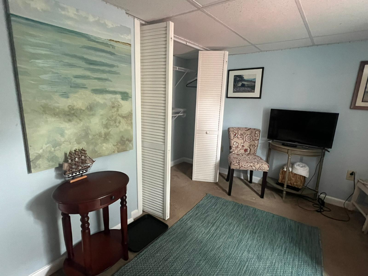 Bedroom For Rent - Photo 10