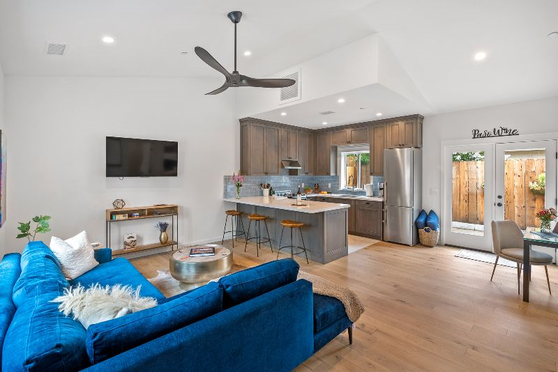 VINE Cottage 1 Bed/1Bath Walk to Downtown