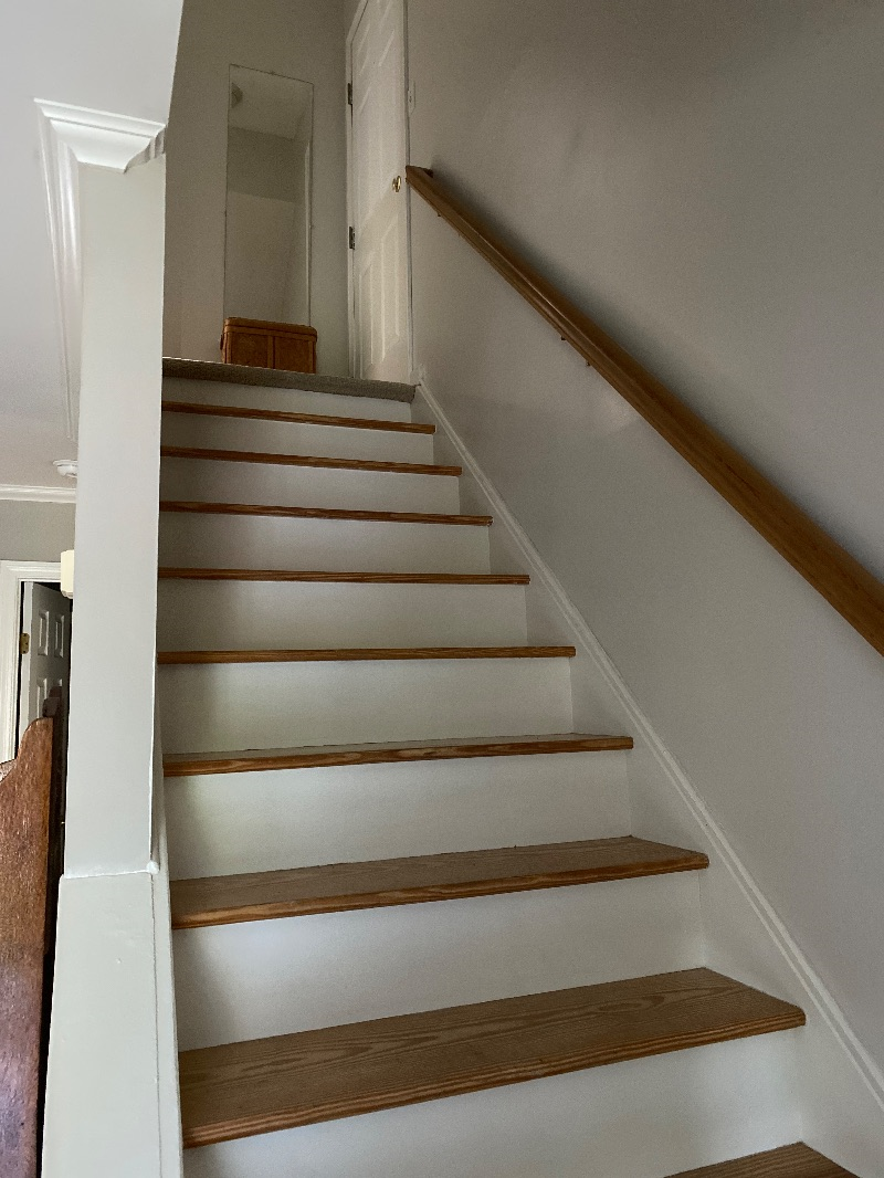 Available 11/1-6/1/27 Beautiful Furnished 3-Bedroom, 2-Bath Home in Essex Junction Village Available - Photo 10