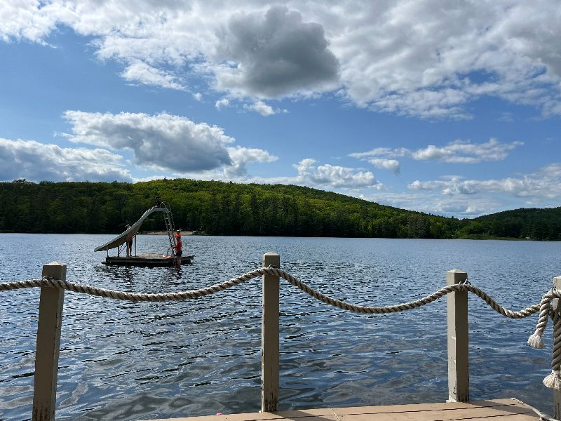 Charming 2-Bedroom Home in Fairlee, VT - Scenic lake views, spacious living areas, and a convenient - Photo 2