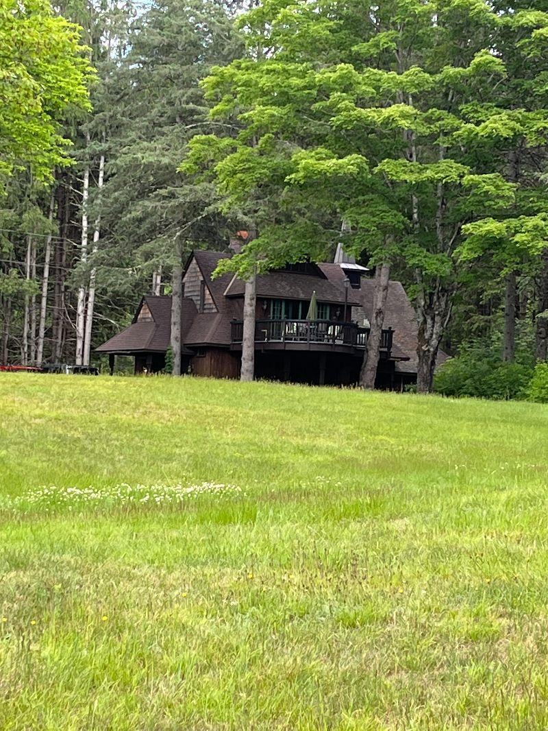 Charming 2-Bedroom Home in Fairlee, VT - Scenic lake views, spacious living areas, and a convenient - Photo 3