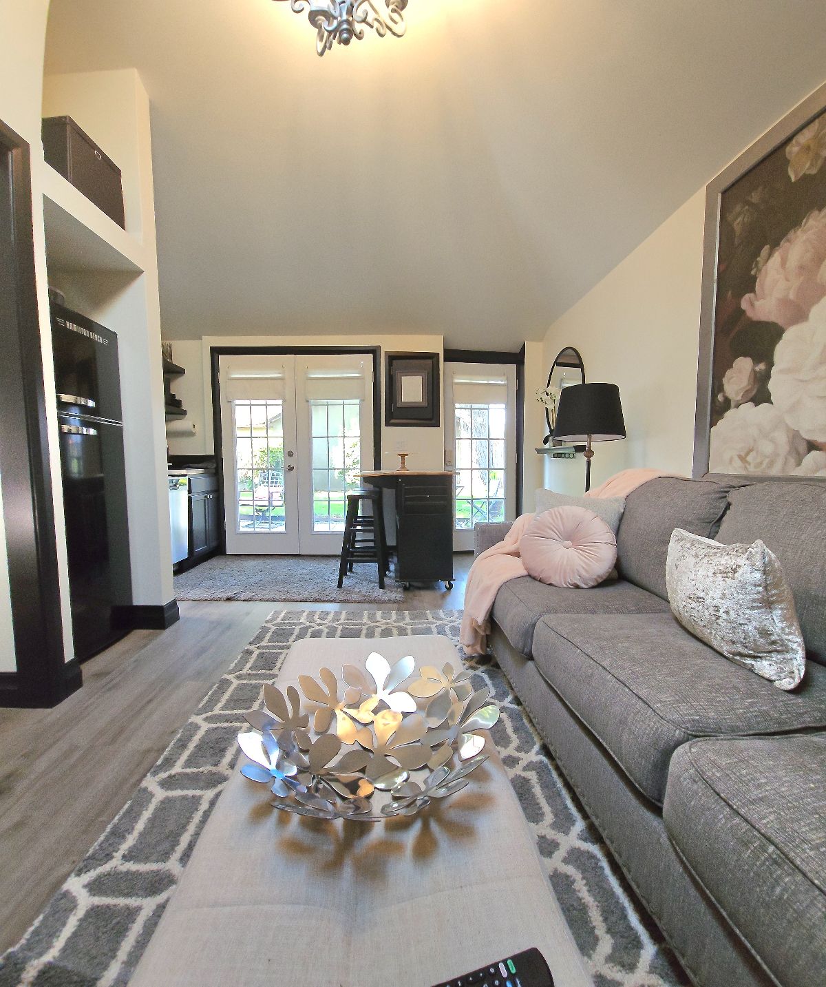 Elegant Cottage near a quaint town and the beach. - Photo 2